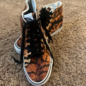 Vans Tiger Print High-Top Sneakers